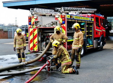 How to Become a Firefighter in the UK - Learnist.org